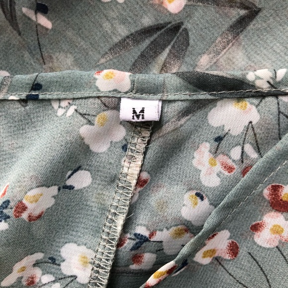 NWOT Chiffon Floral Kimono - Picture 6 of 7